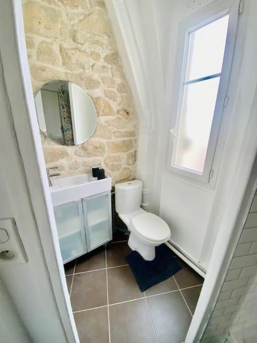 Appartement Vue Tour Eiffel Ligne 14 A Cote De Paris Gentilly Esterno foto